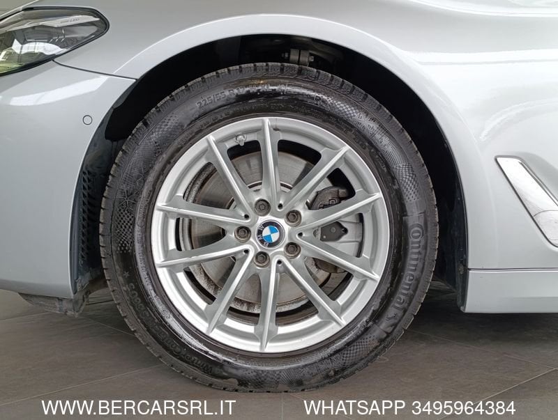 BMW 520 520d aut Business MH48V Touring a Verona - Bercar srl Dettaglio auto usata BMW 520 520d aut Business MH48V Touring a Verona presso Bercar srl